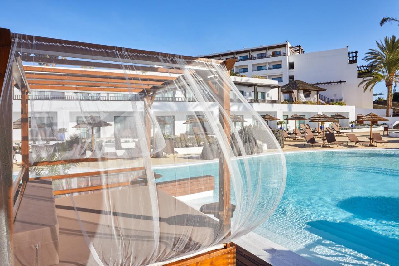 فندق هيسبيريا لانزاروتي بْوُرتو كاليرو المظهر الخارجي الصورة The hotel's pool