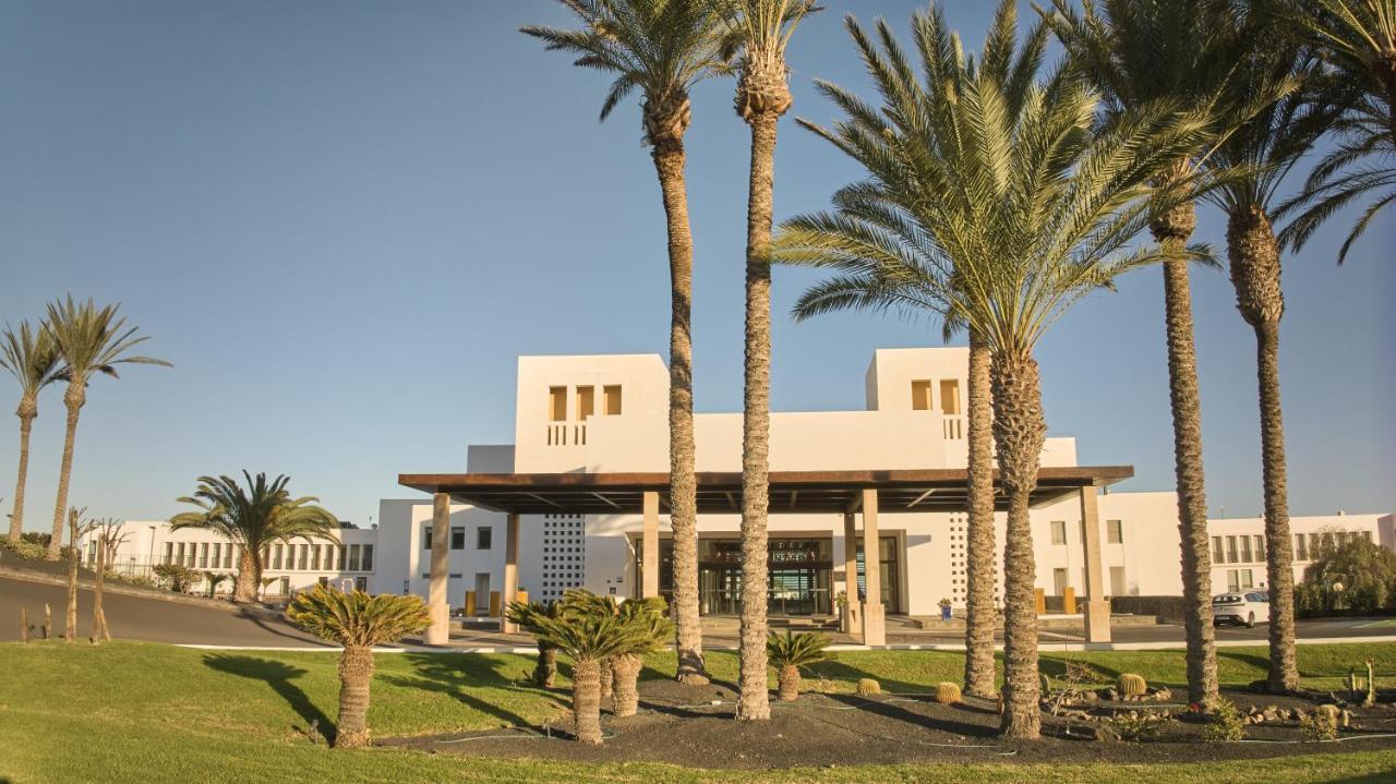فندق هيسبيريا لانزاروتي بْوُرتو كاليرو المظهر الخارجي الصورة The main entrance of the hotel